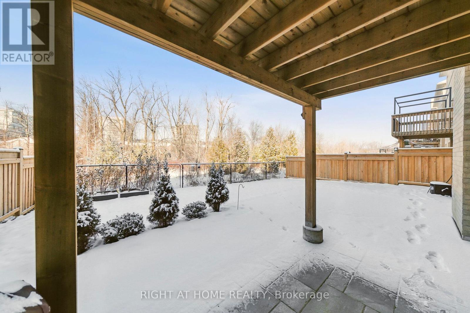 247 Humphrey Street, Hamilton (Waterdown), Ontario  L8B 1X4 - Photo 37 - X12853132