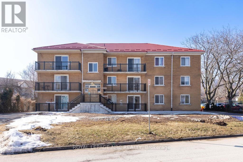 UNIT 202 - 14 JOHN STREET, grimsby (grimsby east), Ontario