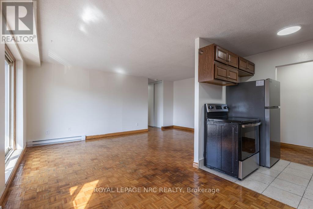 Unit 202 - 14 John Street, Grimsby, Ontario  L3M 1X5 - Photo 6 - X12853158