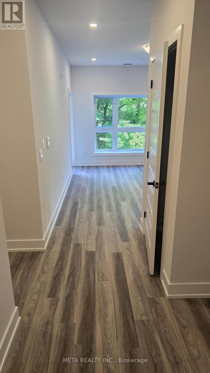 201 - 1100 Lackner Place, Kitchener, Ontario  N2A 0M1 - Photo 2 - X12853164