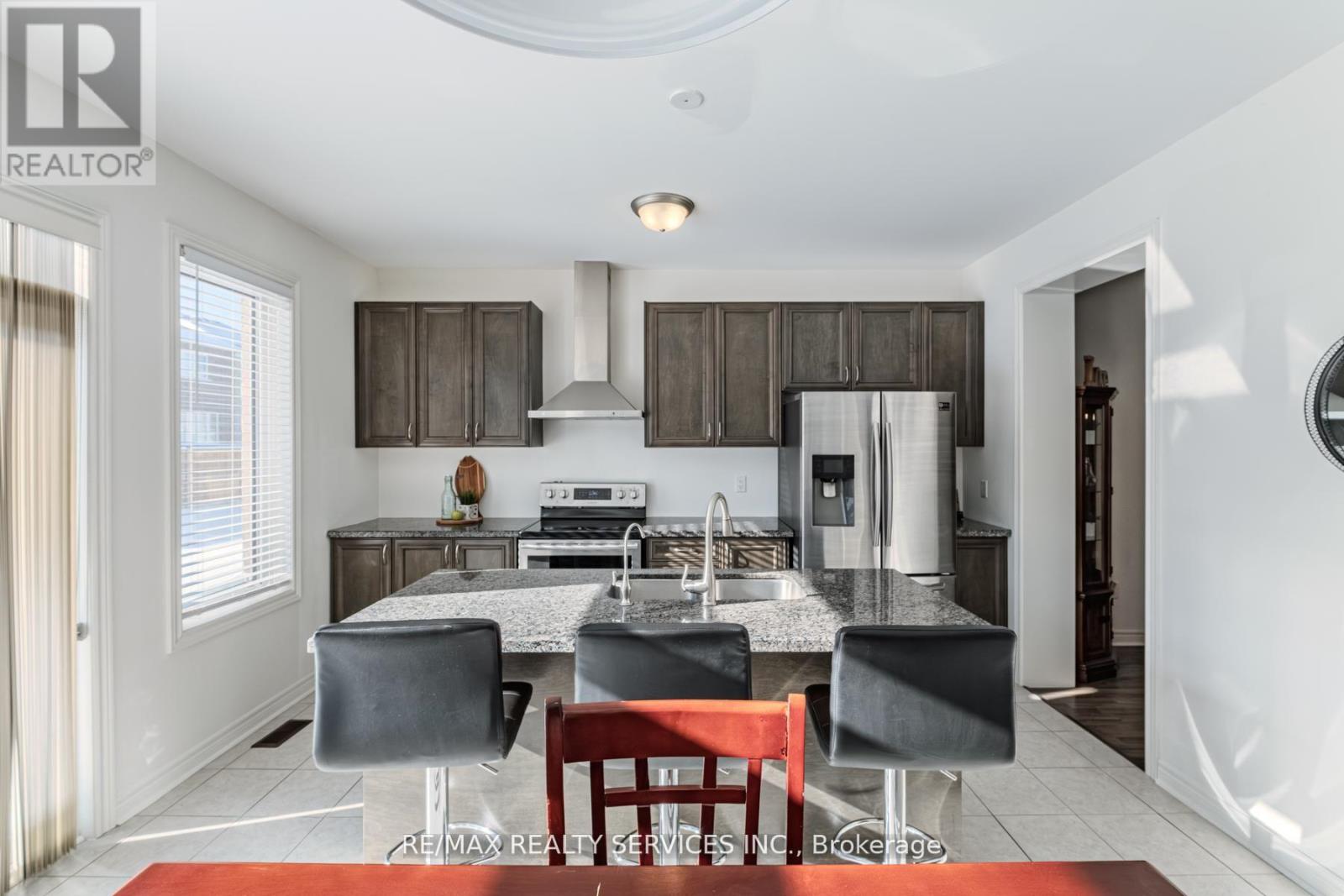 12 Oldham Avenue, Brant (Paris), Ontario  N3L 0G7 - Photo 18 - X12853232