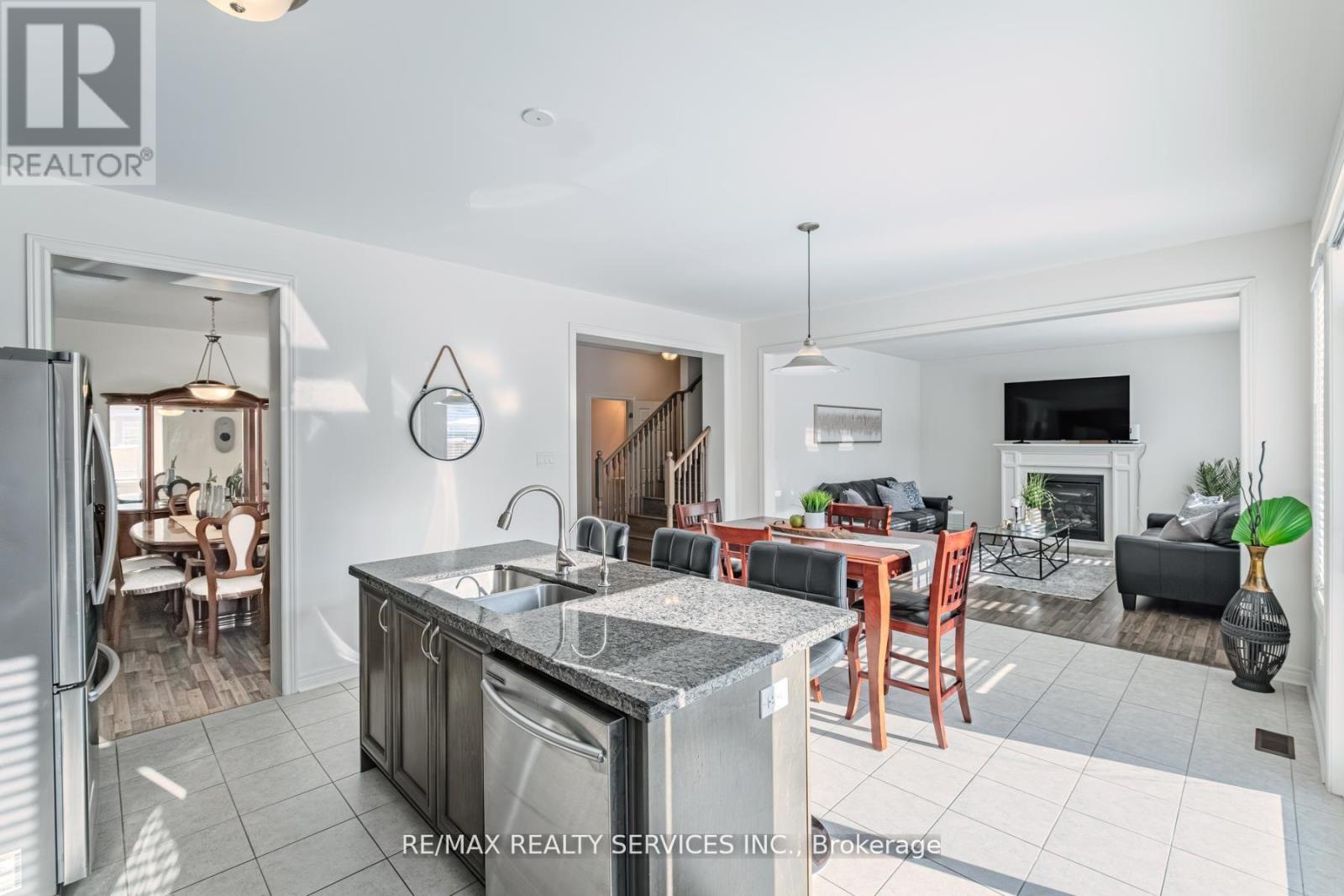 12 Oldham Avenue, Brant (Paris), Ontario  N3L 0G7 - Photo 21 - X12853232