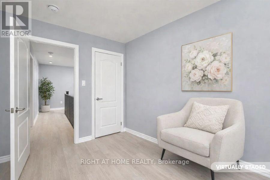 91 Borers Creek Circle, Hamilton (Waterdown), Ontario  L8B 1W3 - Photo 17 - X12853292