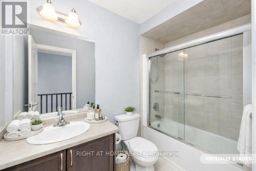 91 Borers Creek Circle, Hamilton (Waterdown), Ontario  L8B 1W3 - Photo 18 - X12853292