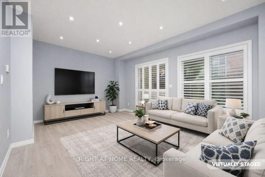 91 Borers Creek Circle, Hamilton (Waterdown), Ontario  L8B 1W3 - Photo 6 - X12853292