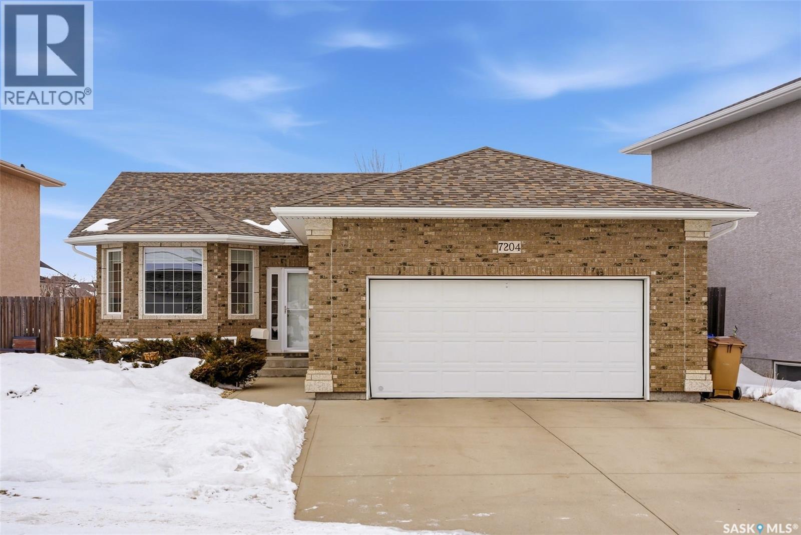 7204 Maple Glen Court, Regina, Saskatchewan  S4X 4S3 - Photo 2 - SK029763