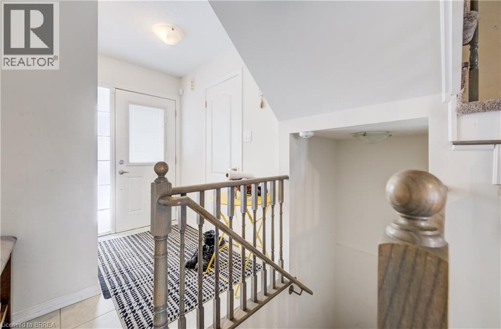 38 Sinden Road, Brantford, Ontario  N3T 0P8 - Photo 5 - 40808889