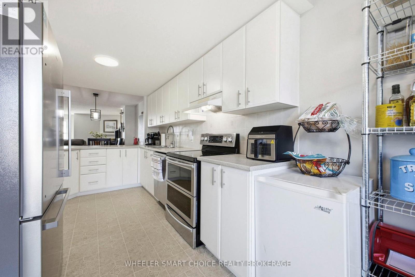 11 - 432 Hillsboro Private, Ottawa, Ontario  K2M 3A8 - Photo 8 - X12853508