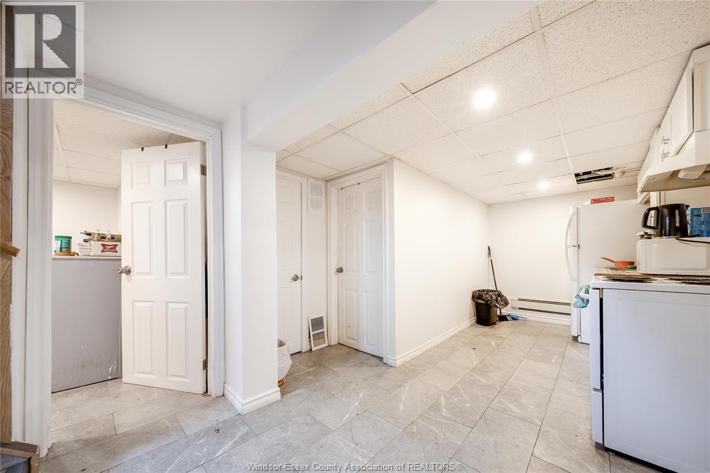 384 Detroit, Windsor, Ontario  N9C 2P5 - Photo 30 - 26004696