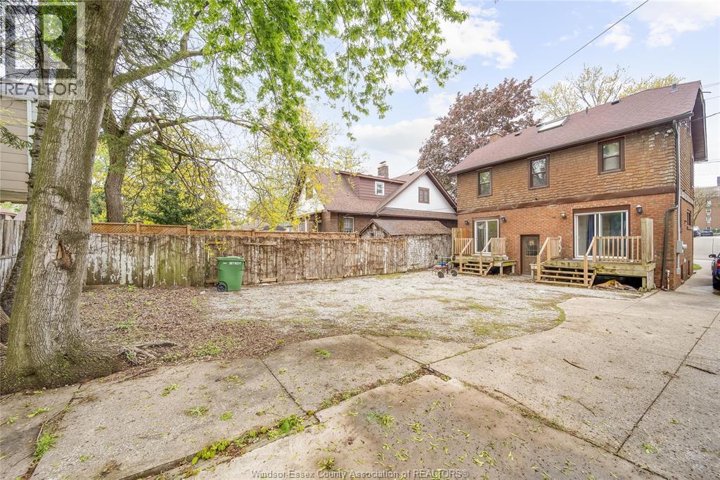 384 Detroit, Windsor, Ontario  N9C 2P5 - Photo 32 - 26004696