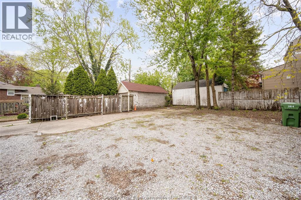384 Detroit, Windsor, Ontario  N9C 2P5 - Photo 34 - 26004696