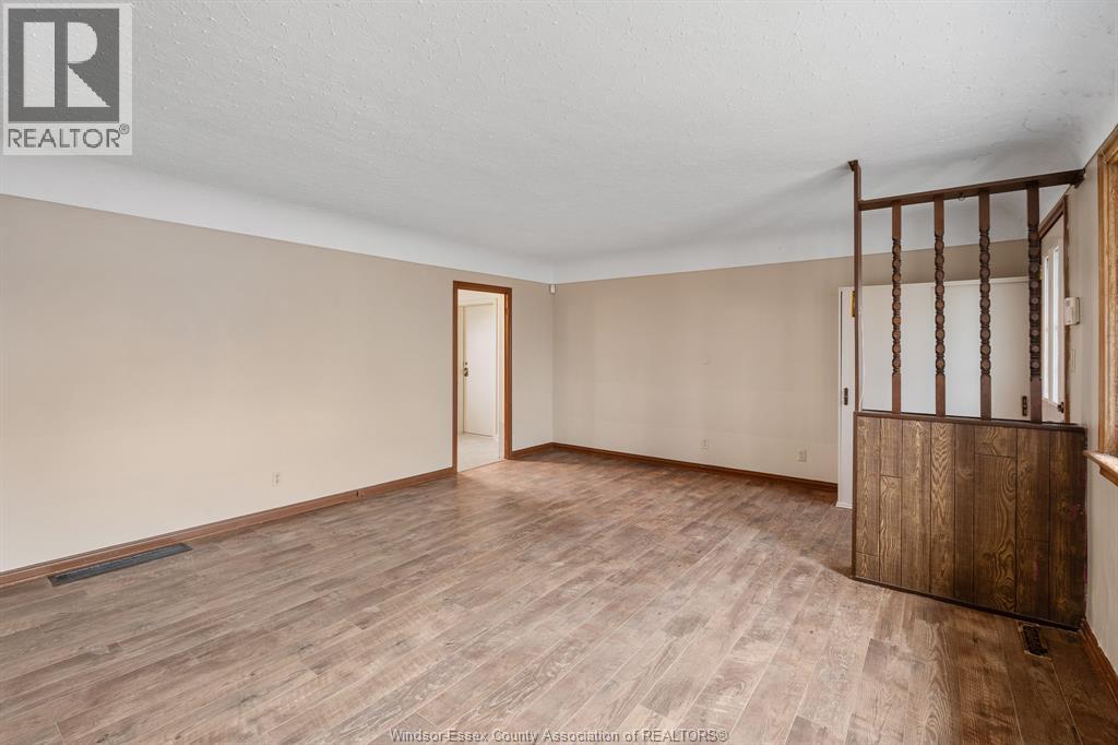 16 Noble Avenue, Leamington, Ontario N8H 3S6 - Photo 9 - 26004652