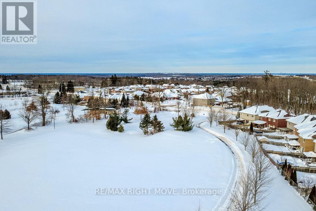 90 Atlantis Drive, Orillia, Ontario  L3V 8L4 - Photo 27 - S12786192