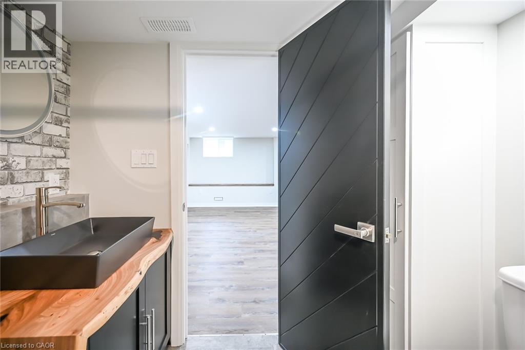 43 Mahony Avenue Unit# 2, Hamilton, Ontario  L8H 3C3 - Photo 26 - 40810192