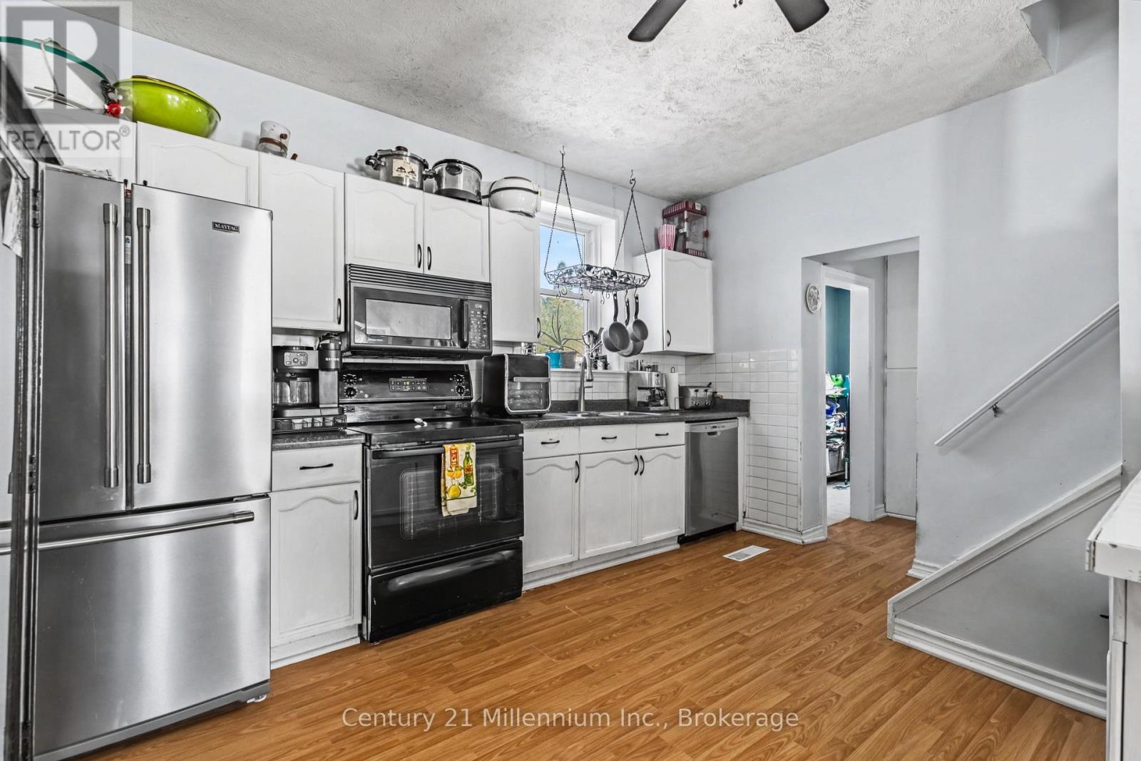 15 Ellen Street, Grey Highlands, Ontario  N0C 1E0 - Photo 11 - X12853390