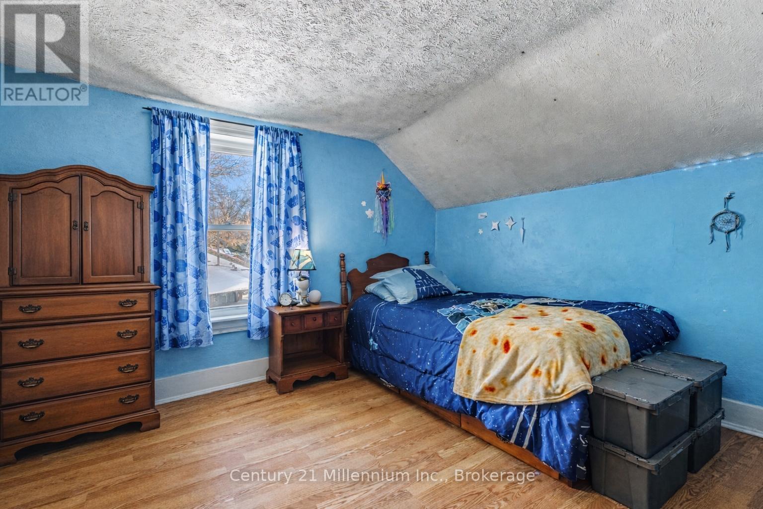 15 Ellen Street, Grey Highlands, Ontario  N0C 1E0 - Photo 22 - X12853390