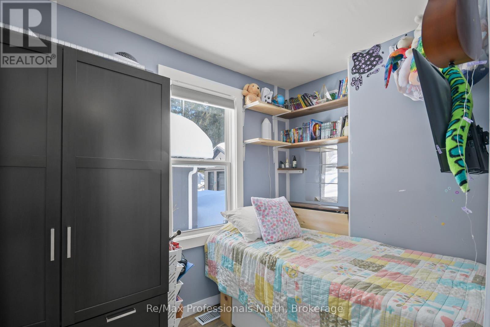 260 Private Street, Gravenhurst, Ontario  P1P 1R2 - Photo 14 - X12853480