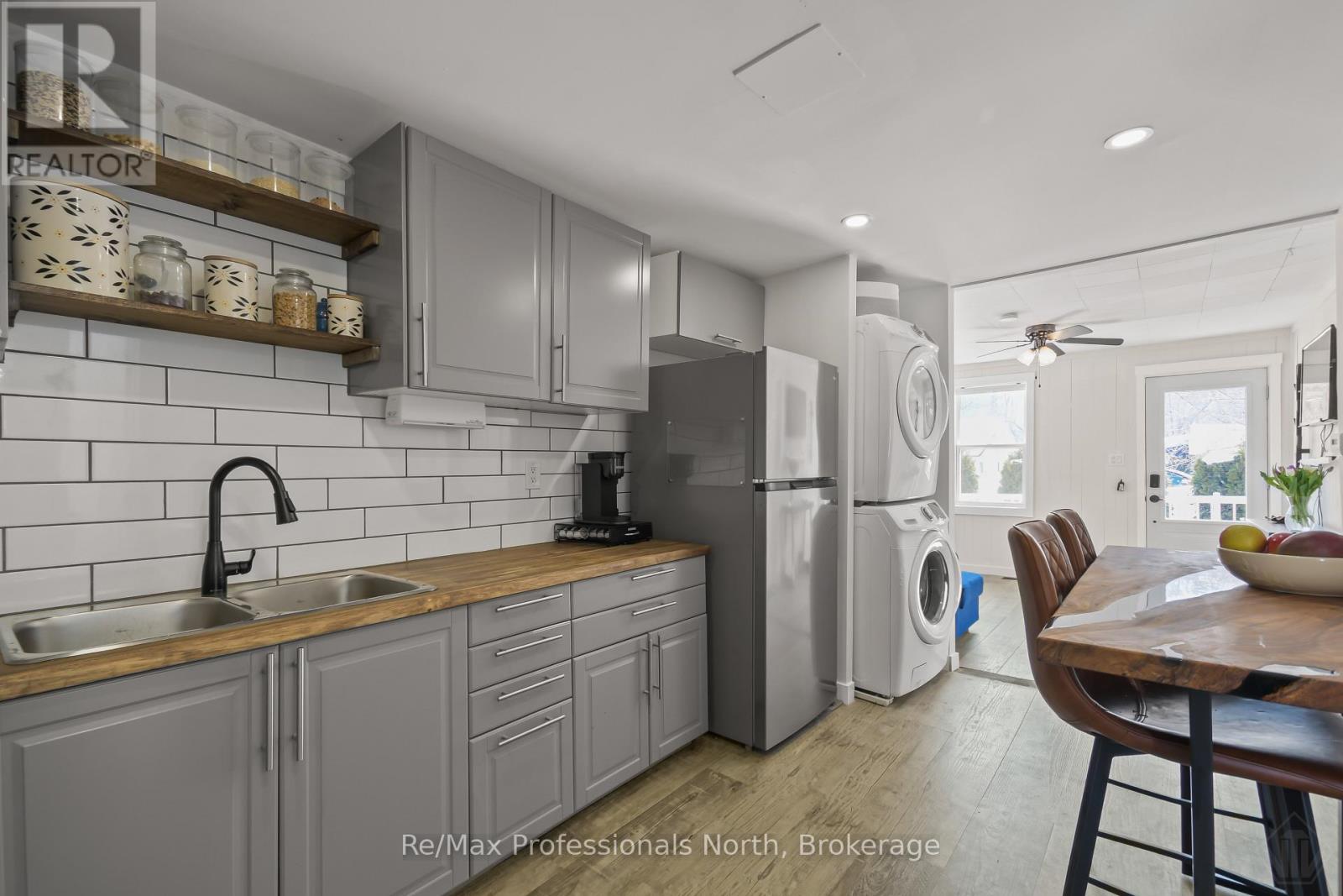 260 Private Street, Gravenhurst, Ontario  P1P 1R2 - Photo 9 - X12853480