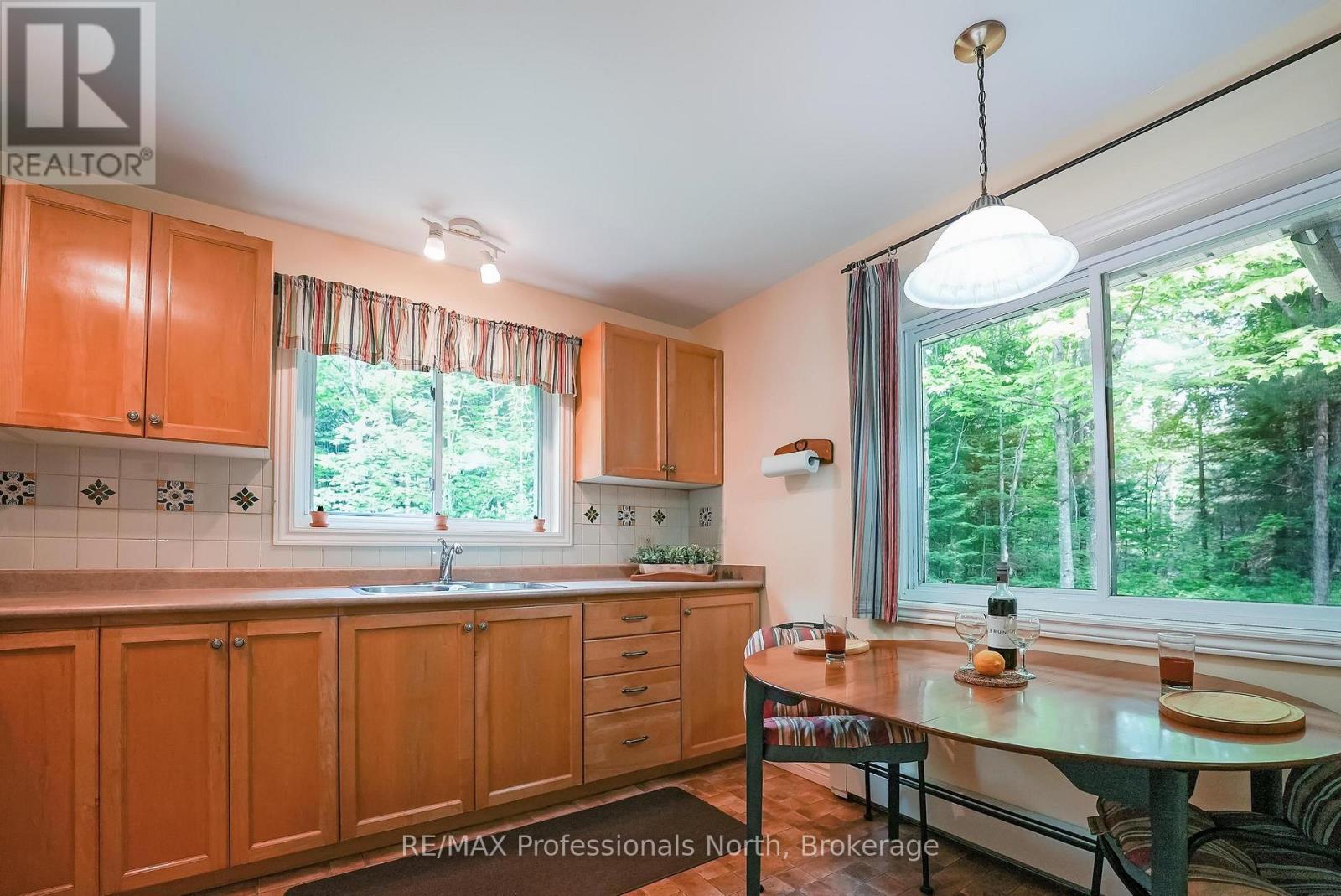 3072 Gelert Road, Minden Hills, Ontario  K0M 2K0 - Photo 14 - X12853502