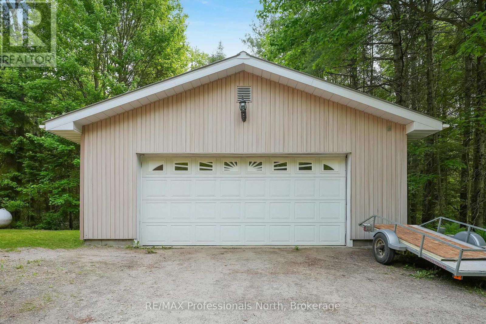 3072 Gelert Road, Minden Hills, Ontario  K0M 2K0 - Photo 43 - X12853502