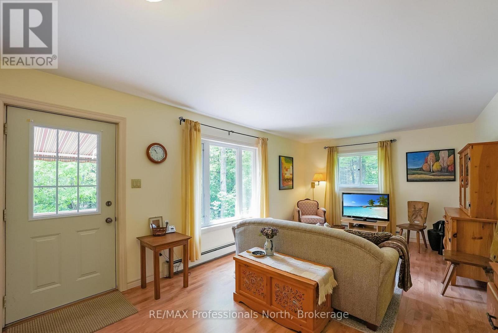 3072 Gelert Road, Minden Hills, Ontario  K0M 2K0 - Photo 8 - X12853502