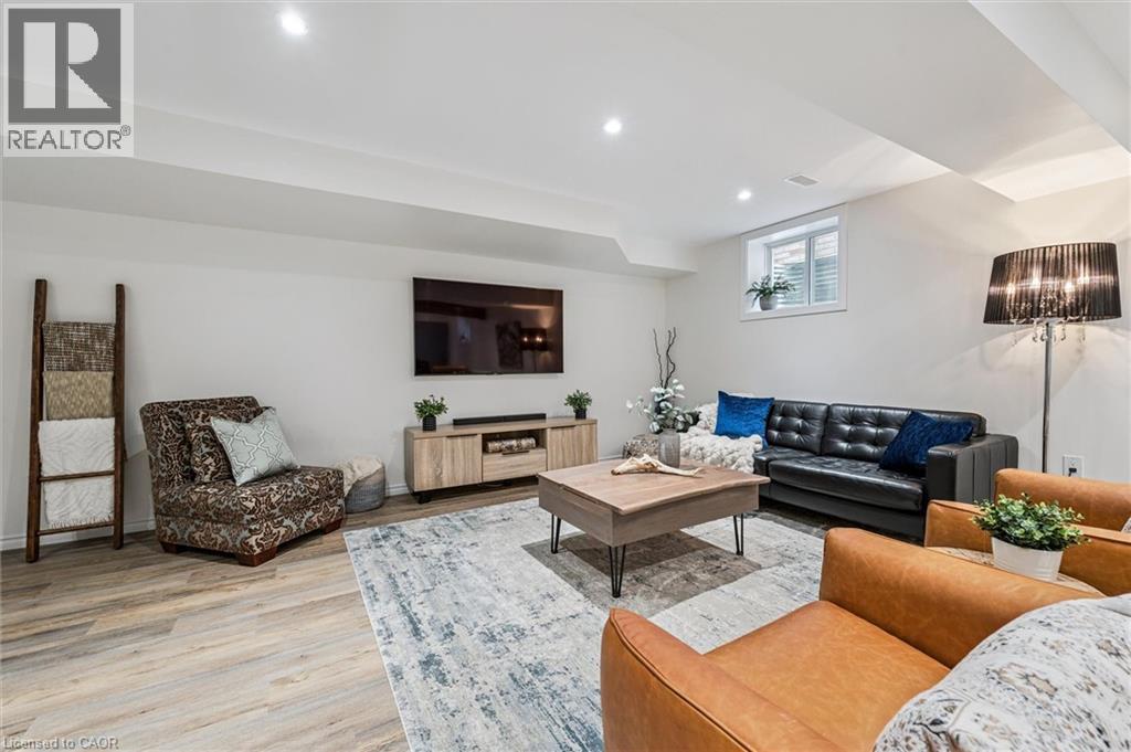 130 N Snyder Avenue N, Elmira, Ontario  N3B 0E1 - Photo 31 - 40805438