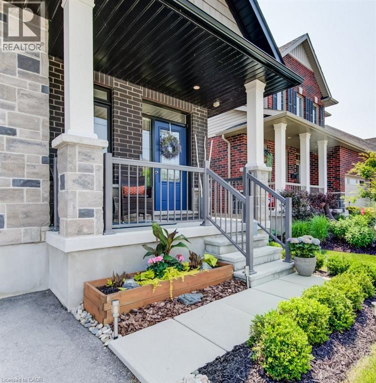 130 N Snyder Avenue N, Elmira, Ontario  N3B 0E1 - Photo 3 - 40805438