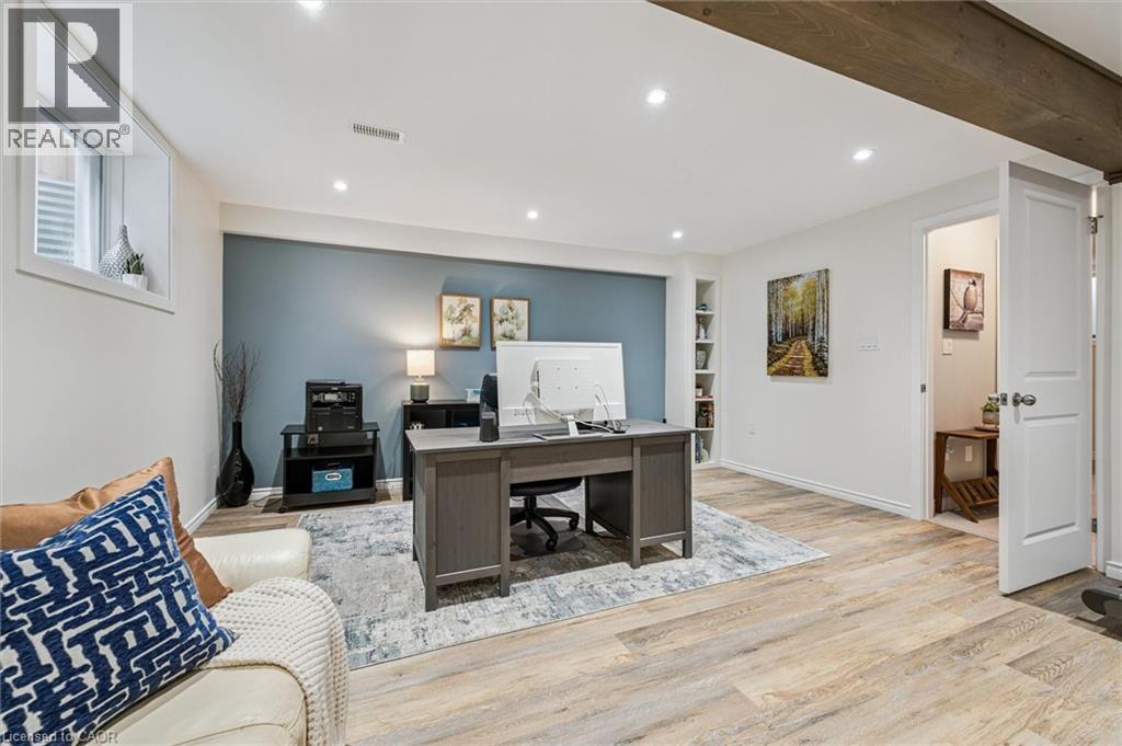 130 N Snyder Avenue N, Elmira, Ontario  N3B 0E1 - Photo 29 - 40805438