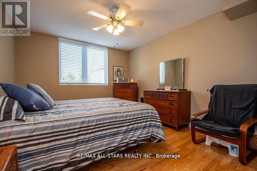 305 - 51 Rivermill Boulevard, Kawartha Lakes, Ontario  K9V 6E8 - Photo 16 - X12853376