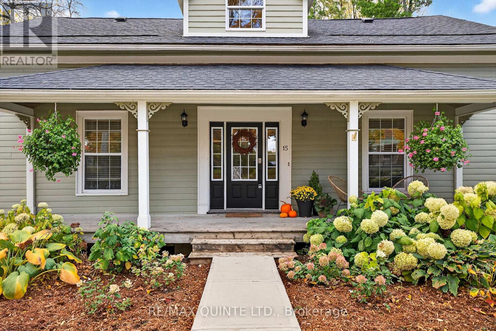 15 Talbot Street, Prince Edward County (Picton Ward), Ontario  K0K 2T0 - Photo 4 - X12853556