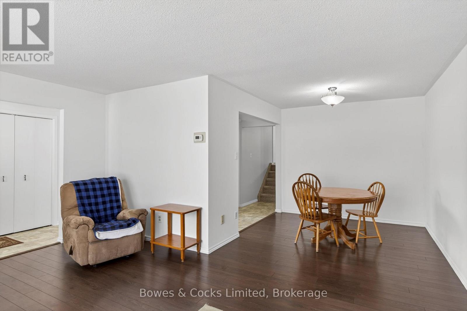 13 Mohawk Drive, Kawartha Lakes, Ontario  K9V 0J1 - Photo 10 - X12853566