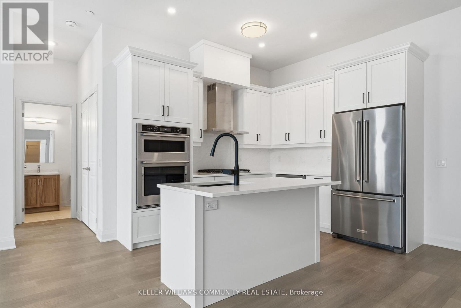 206 - 99 Louisa Street, Kawartha Lakes, Ontario  K0M 1N0 - Photo 10 - X12853596