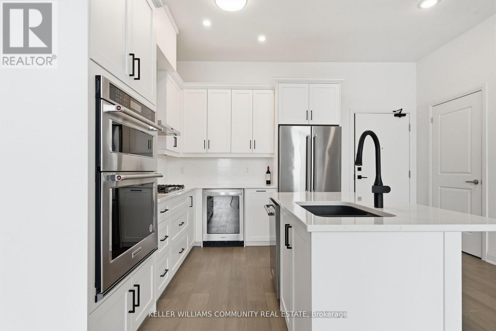 206 - 99 Louisa Street, Kawartha Lakes, Ontario  K0M 1N0 - Photo 12 - X12853596