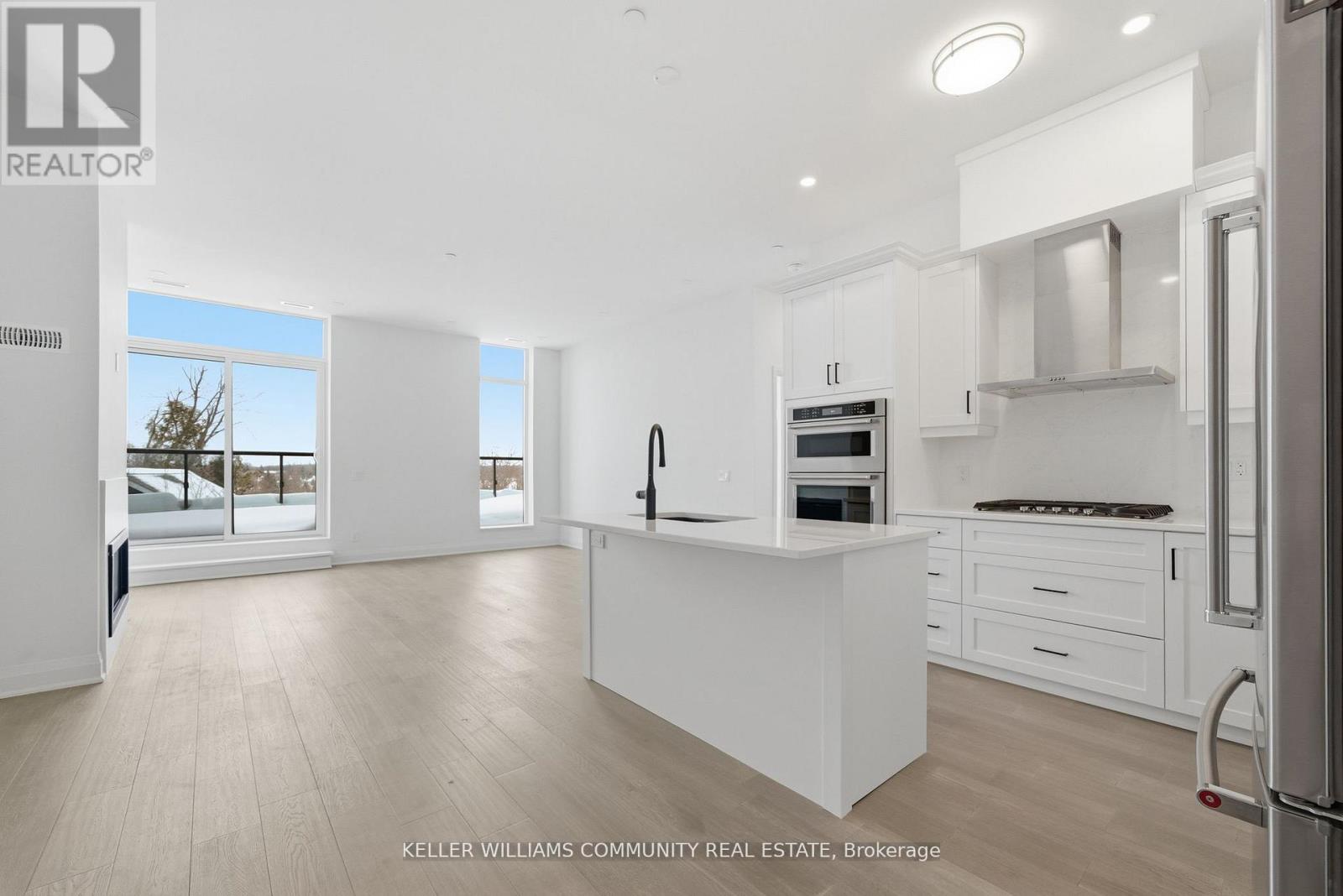 206 - 99 Louisa Street, Kawartha Lakes, Ontario  K0M 1N0 - Photo 8 - X12853596