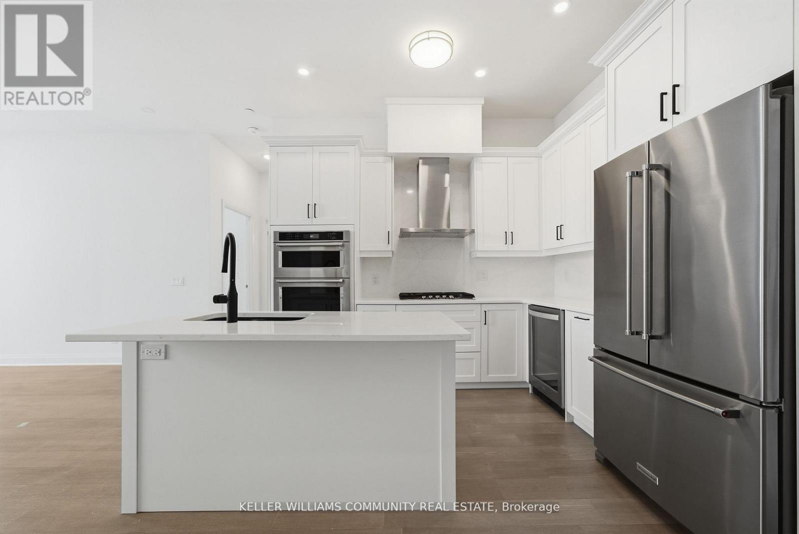 206 - 99 Louisa Street, Kawartha Lakes, Ontario  K0M 1N0 - Photo 9 - X12853596