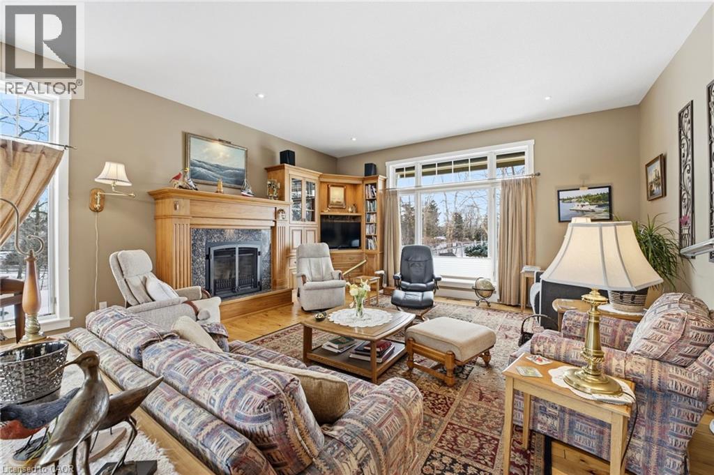 383 Parkside Drive, Hamilton, Ontario  L8B 0Y6 - Photo 4 - 40809940