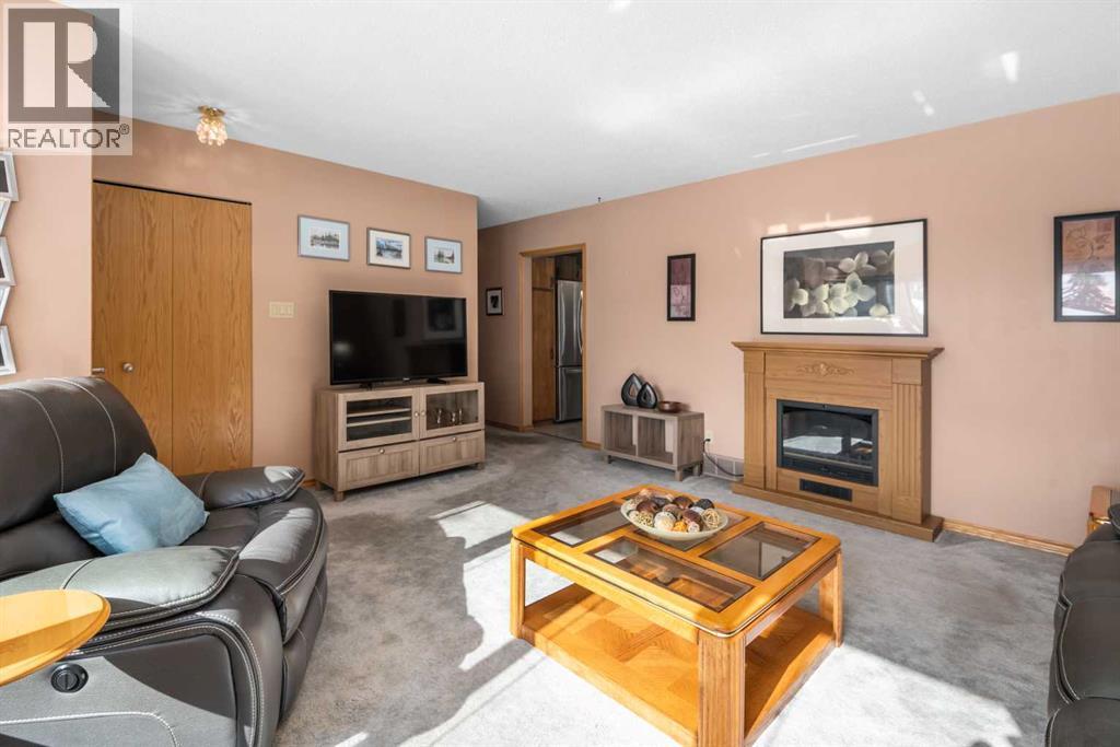 9616 Assiniboine Road Se, Calgary, Alberta  T2J 0Z6 - Photo 5 - A2290259