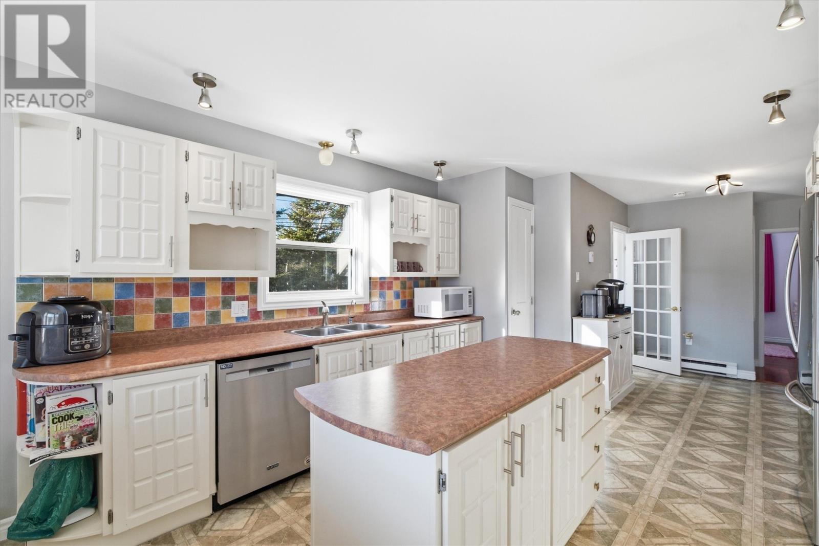 8 Twin Brooks Drive, Paradise, Newfoundland & Labrador  A1L 1Y1 - Photo 12 - 1294843