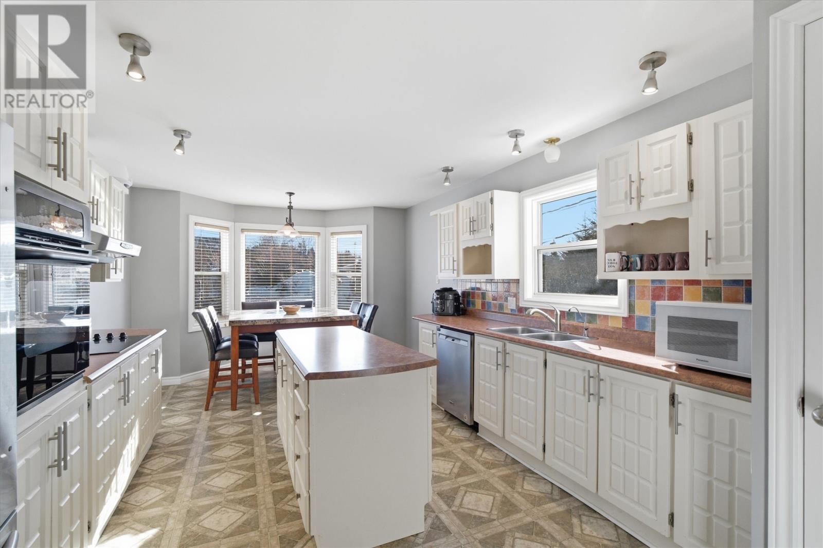 8 Twin Brooks Drive, Paradise, Newfoundland & Labrador  A1L 1Y1 - Photo 8 - 1294843