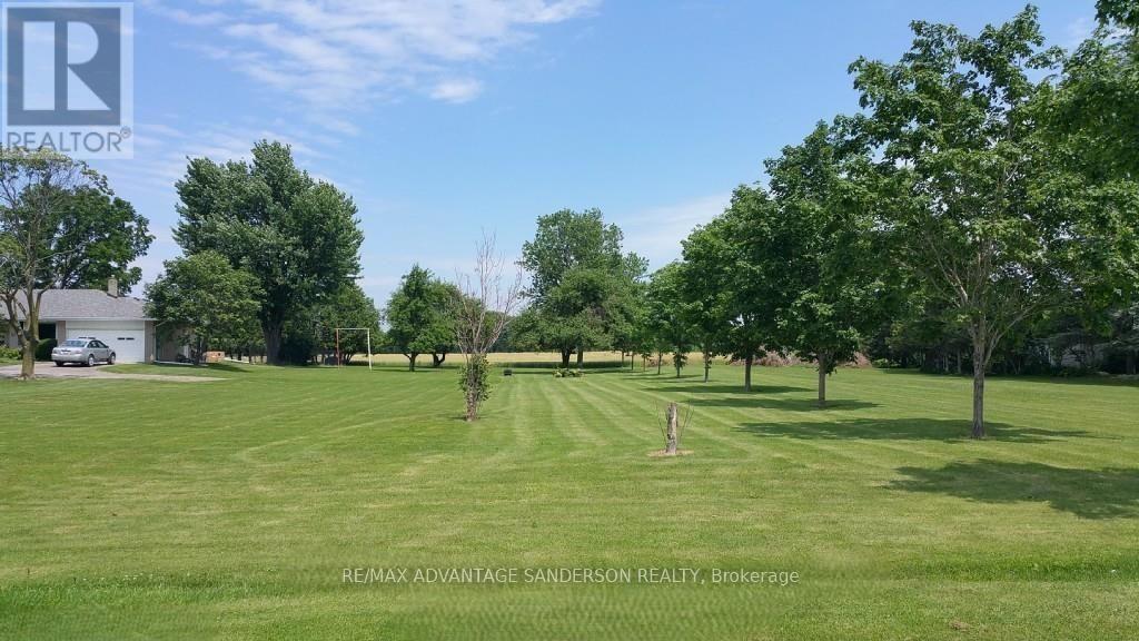 21744 Richmond Street, Middlesex Centre, Ontario  N5X 4B2 - Photo 5 - X12853306