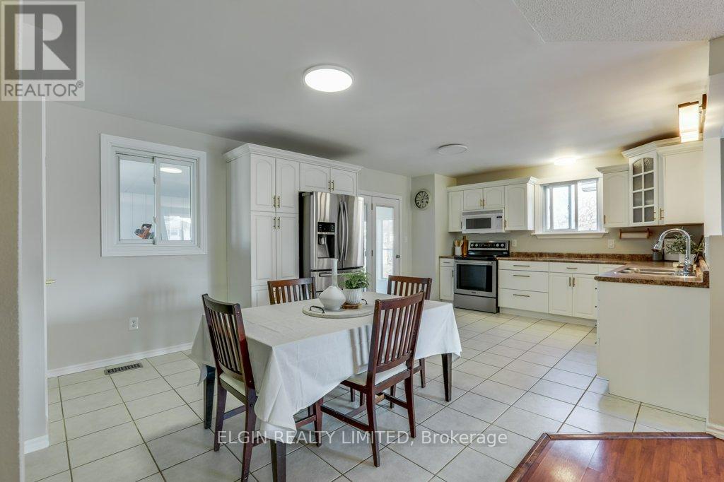 57 Leger Avenue, St. Thomas, Ontario  N5R 5N4 - Photo 10 - X12853316