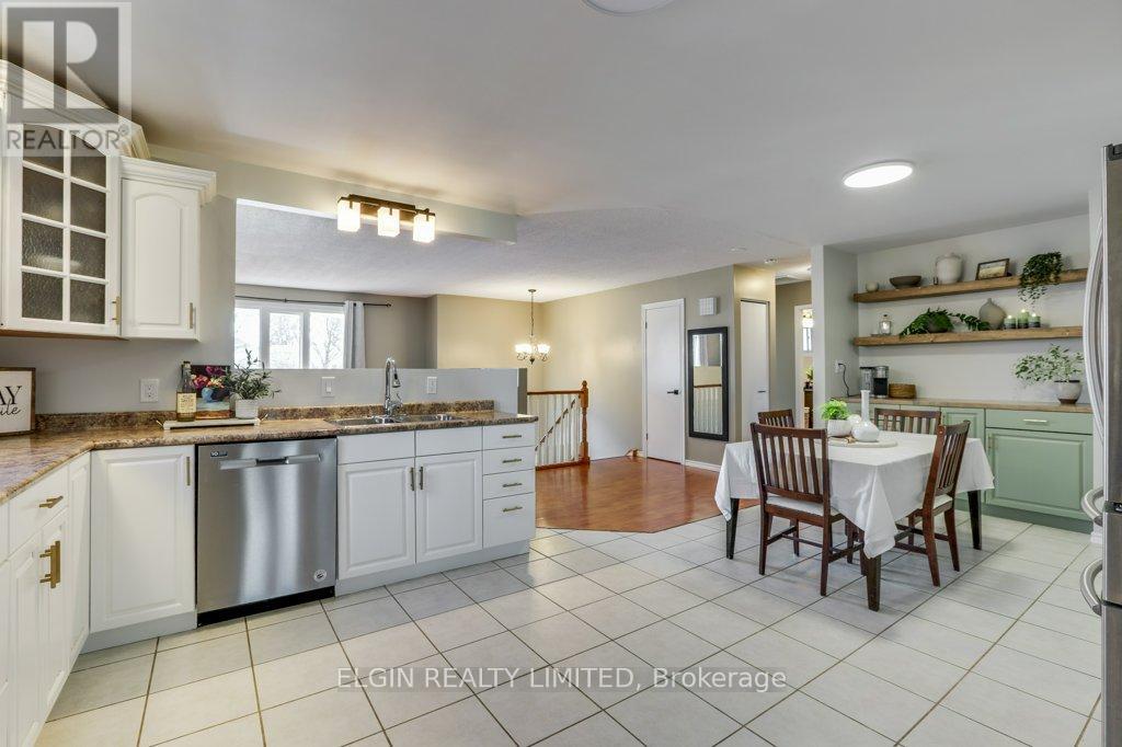 57 Leger Avenue, St. Thomas, Ontario  N5R 5N4 - Photo 15 - X12853316