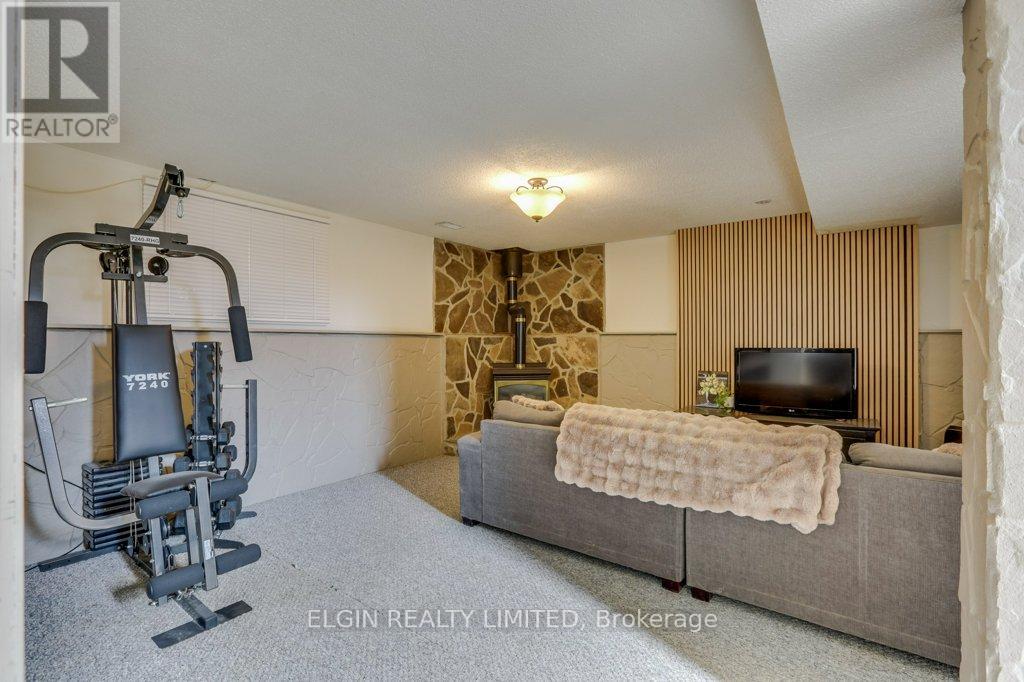 57 Leger Avenue, St. Thomas, Ontario  N5R 5N4 - Photo 28 - X12853316