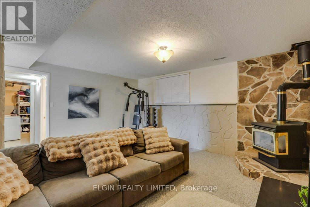 57 Leger Avenue, St. Thomas, Ontario  N5R 5N4 - Photo 31 - X12853316