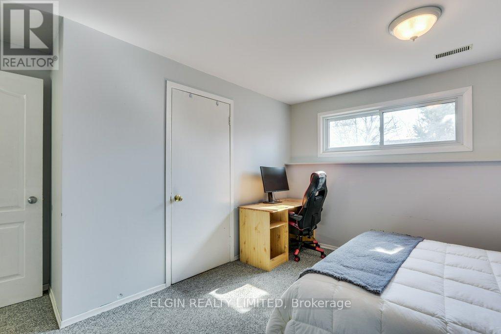 57 Leger Avenue, St. Thomas, Ontario  N5R 5N4 - Photo 37 - X12853316