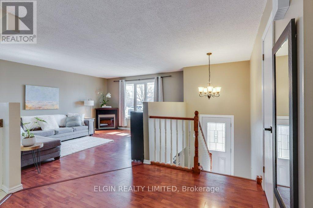 57 Leger Avenue, St. Thomas, Ontario  N5R 5N4 - Photo 5 - X12853316