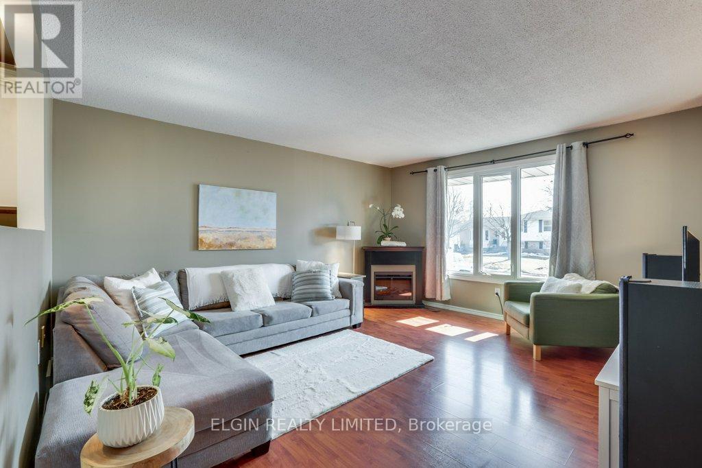 57 Leger Avenue, St. Thomas, Ontario  N5R 5N4 - Photo 6 - X12853316