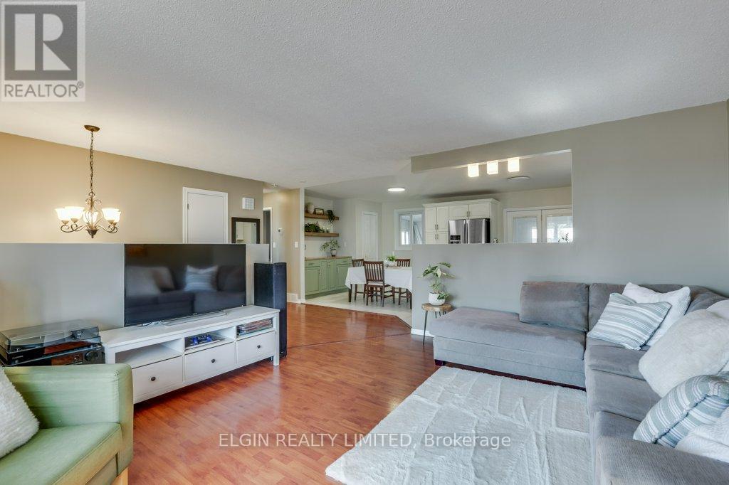 57 Leger Avenue, St. Thomas, Ontario  N5R 5N4 - Photo 8 - X12853316