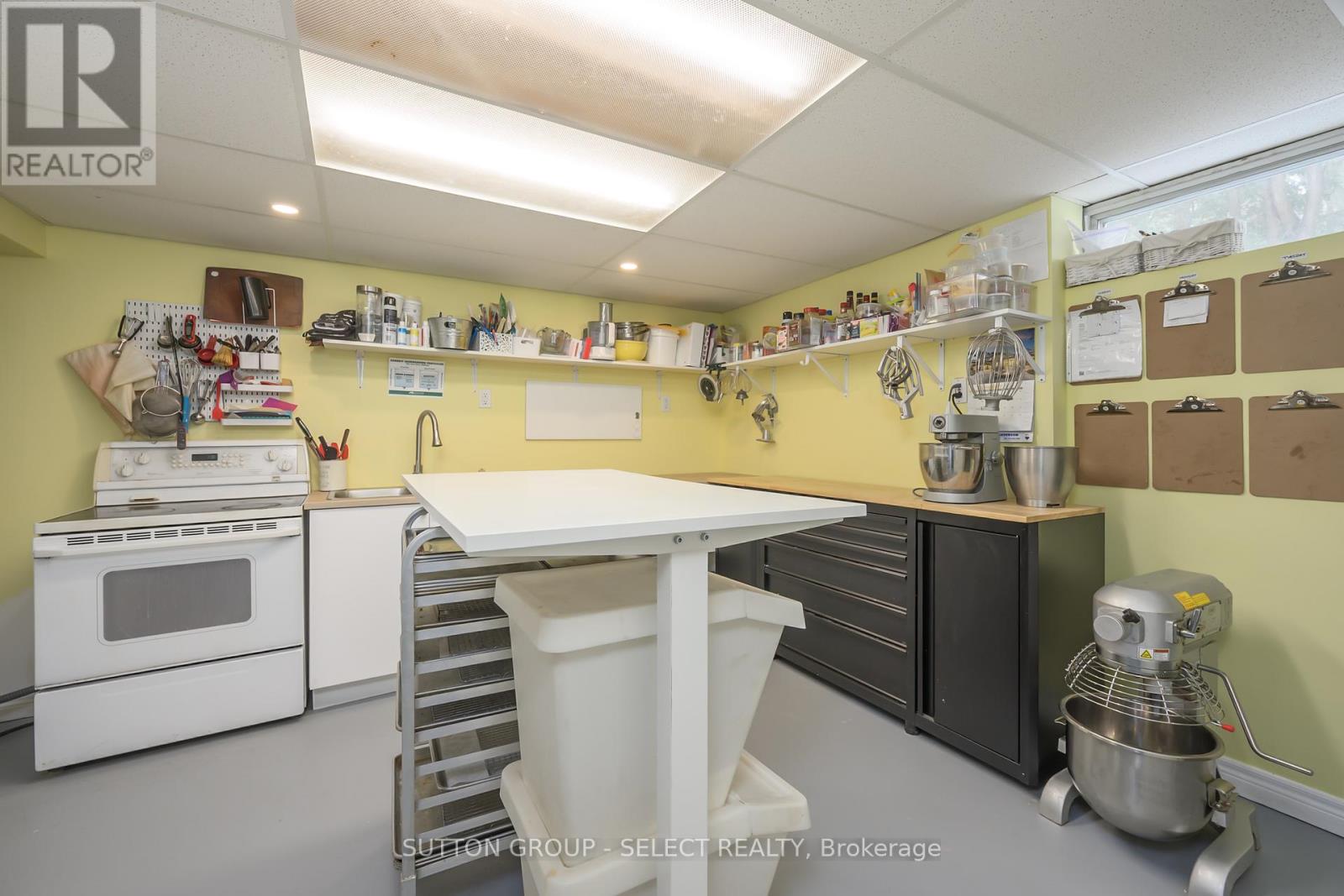 15342 Plover Mills Road, Middlesex Centre, Ontario  N0M 2A0 - Photo 17 - X12853320