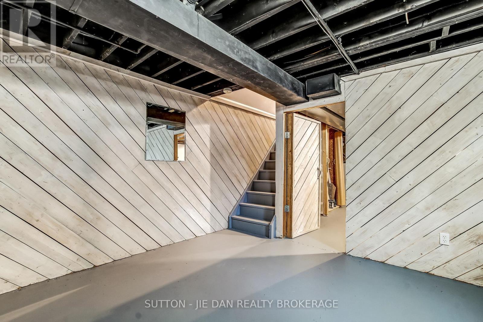 37 Inverary Road, London North, Ontario  N6G 3L5 - Photo 15 - X12853494